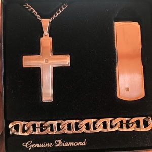 NWOT Men’s Cross Necklace, Bracelet, & Money Clip